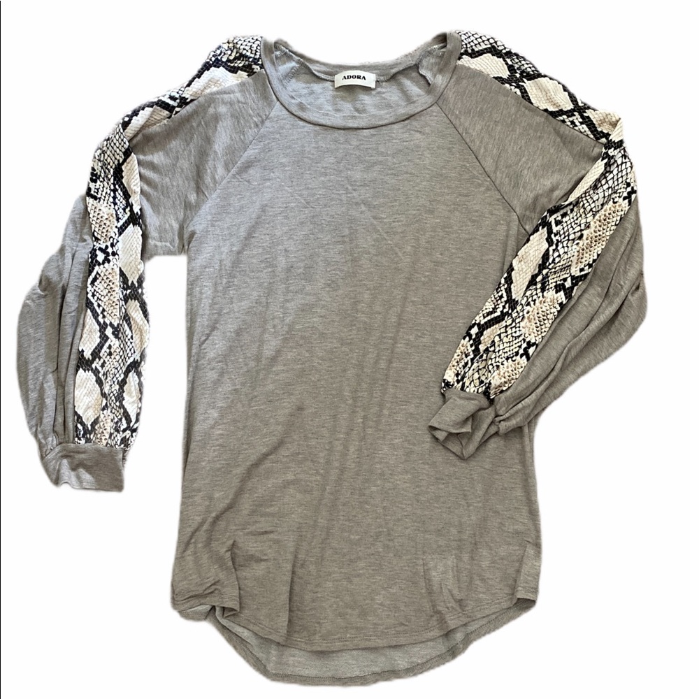 Adora long sleeve top! Size 1XL! Never worn!